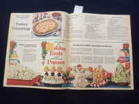 1961 NOV 26 FAMILY WEEKLY MAGAZINE SECTION - GINA LOLLOBRIGIDA COVER - J 9806