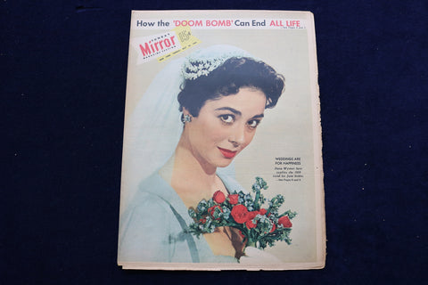 1954 MAY 30 NY MIRROR MAGAZINE - DANA WYNTER COVER - E 22530