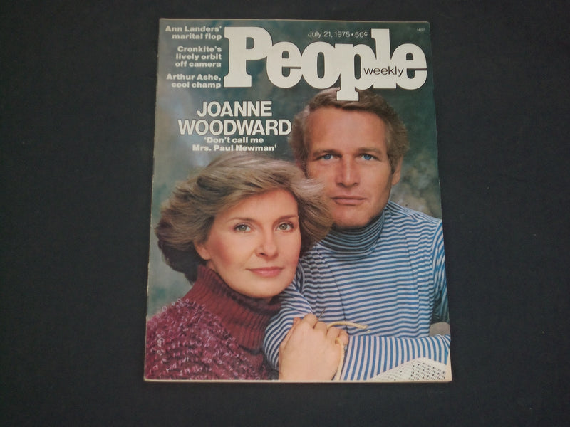1975 JULY 21 PEOPLE MAGAZINE - JOANNE WOODWARD & PAUL NEWMAN - B 4776