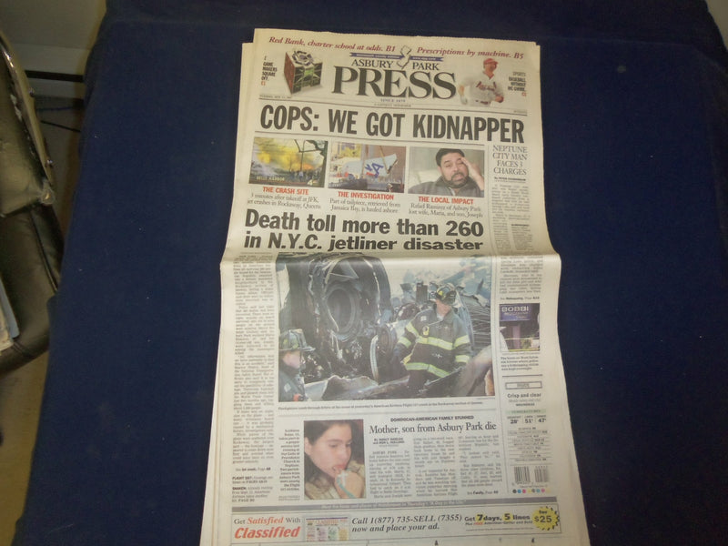 2001 NOV 13 ASBURY PARK PRESS NEWSPAPER - 260 DEAD IN NYC JET CRASH - NP 4219