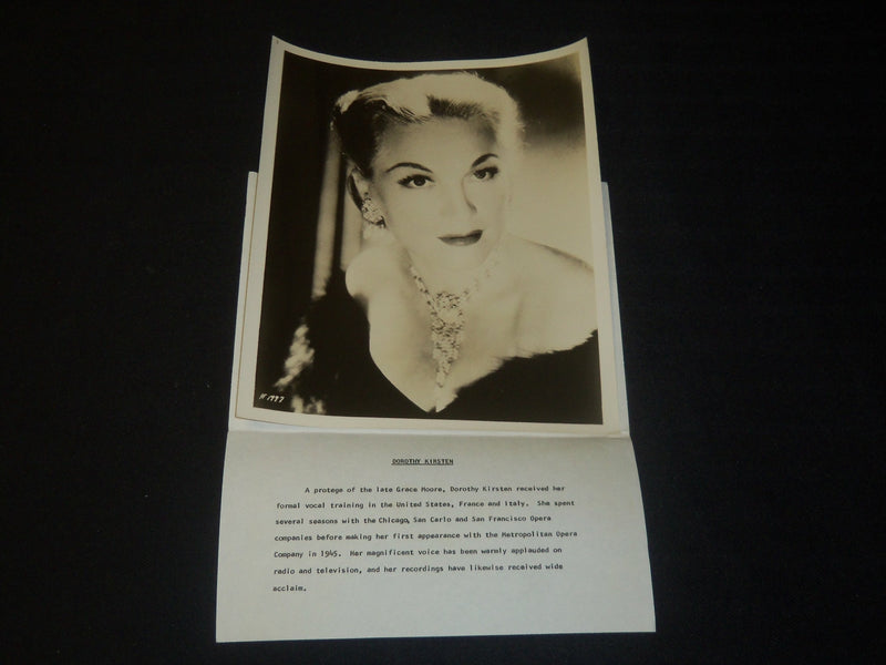 1960'S 8 X 10 PUBLICITY PHOTOS LOT OF 5 - KELLY - BERNSTEIN -BELAFONTE- J 5519