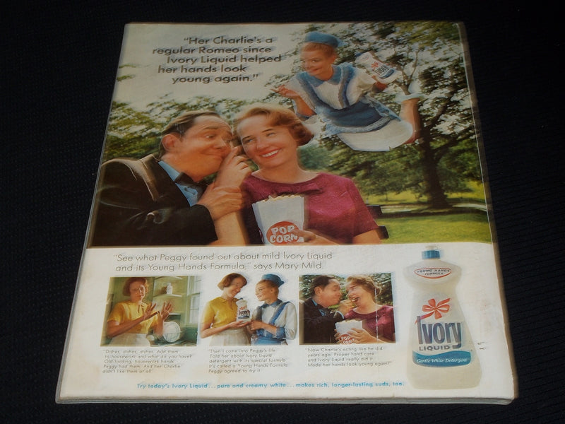 1966 OCTOBER LADIES' HOME JOURNAL MAGAZINE - VERY NICE FRONT COVER - E 4452