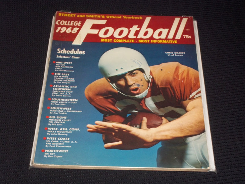 1968 STREET & SMITH'S COLLEGE FOOTBALL YEARBOOK MAGAZINE - GILBERT - E 3165