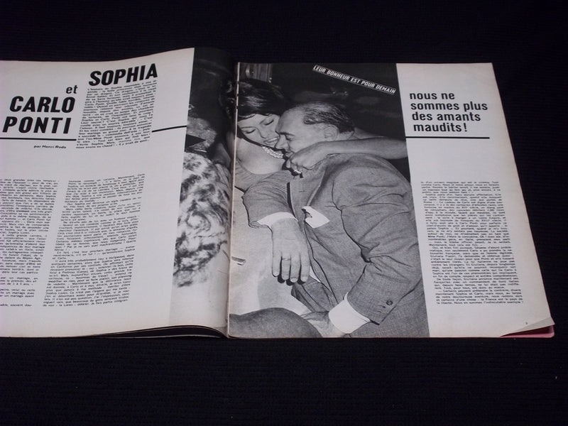 1966 JANUARY 4 CINEMONDE MAGAZINE - CHRISTINE DELAROCHE COVER - E 24856