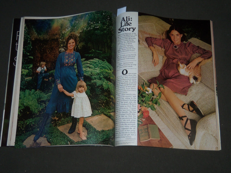 1971 FEBRUARY LADIES' HOME JOURNAL MAGAZINE - ALI MACGRAW - FASHION - ST 5213