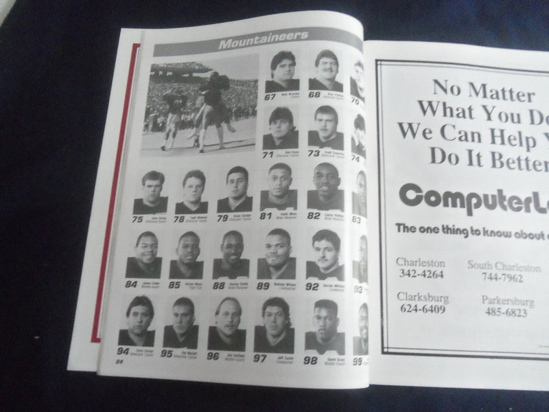 1986 OCTOBER 11 FOOTBALL PROGRAM - WEST VIRGINIA UNIV VS MIAMI UNIV - SP 4686S