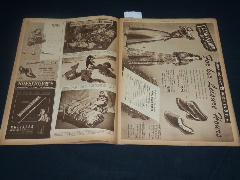 1944 NOV 26 THE PITTSBURGH PRESS SUNDAY ROTO SECTION - ADMIRAL HALSEY - NP 4597
