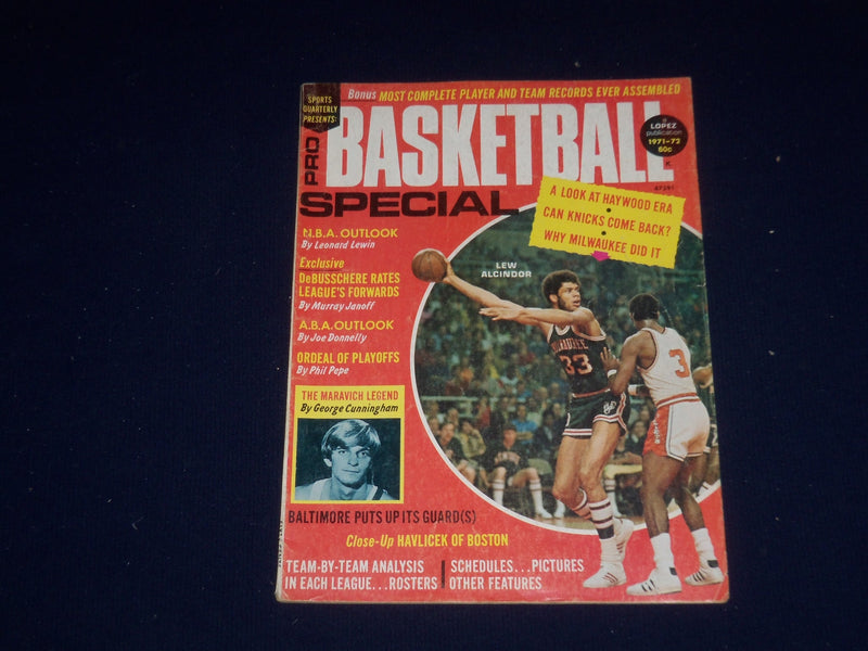 1971-1972 PRO BASKETBALL SPECIAL MAGAZINE - LEW ALCINDOR COVER - SP 5364