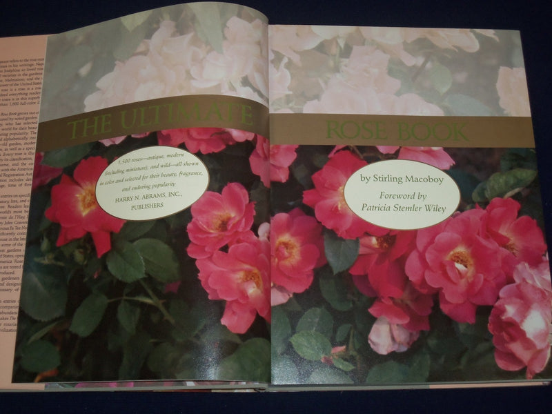 1993 THE ULTIMATE ROSE BOOK BY STIRLING MACOBOY - HARDCOVER - KD 2761