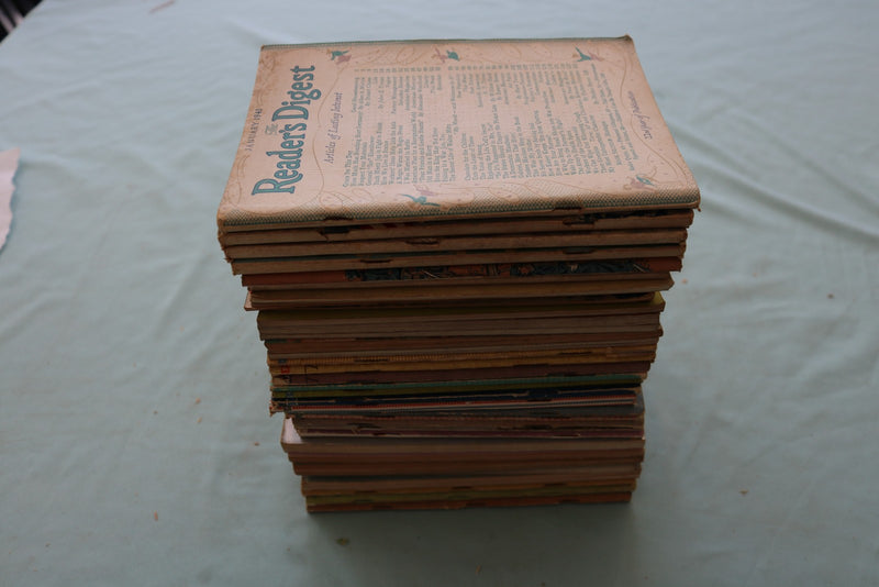 1943-1947 READER'S DIGEST MAGAZINE - LOT OF 34 - O 3980