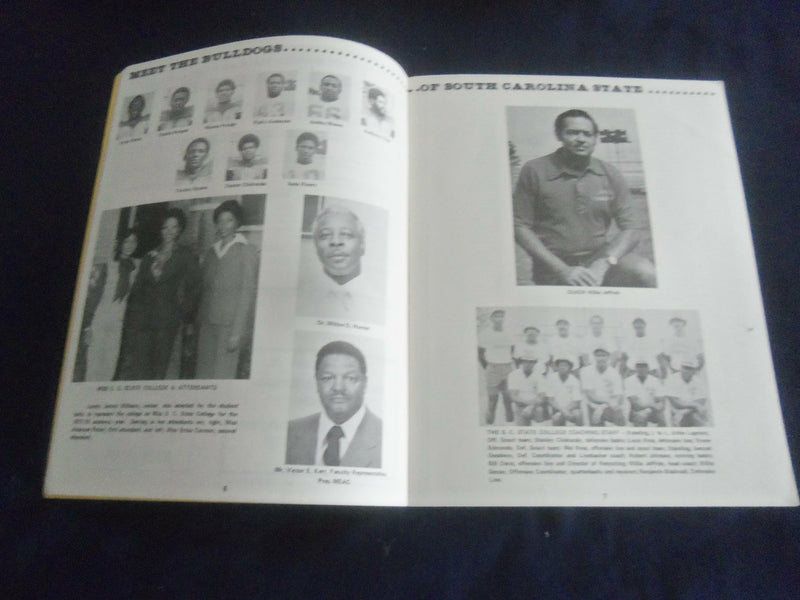 1977 DEC 3 GOLD BOWL PROGRAM - S. CAROLINA STATE VS WINSTON-SALEM STATE -ST 659G