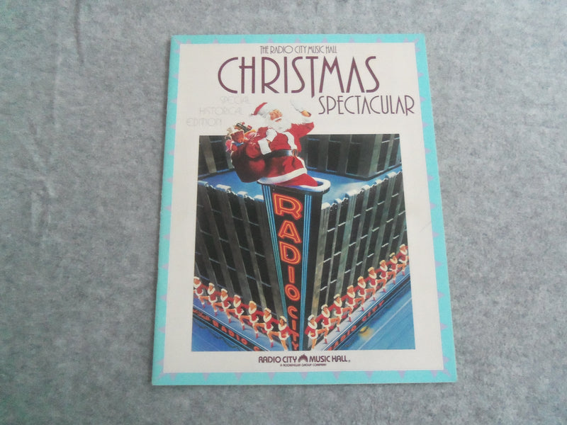 1989 THE RADIO CITY MUSIC HALL CHRISTMAS SPECTACULAR PROGRAM - J 7643