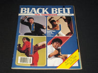 1982 YEARBOOK BLACK BELT MAGAZINE - 15TH EDITION FRONT COVER - E 7837