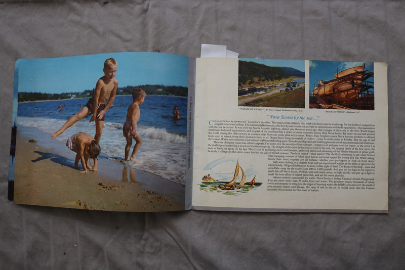 1960'S NOVA SCOTIA - CANADA'S OCEAN PLAYGROUND PICTURE BOOK - SOFTCOVER - K 3461