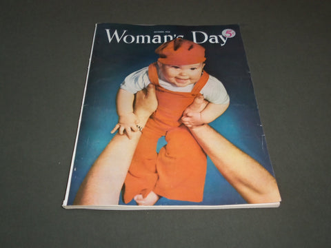 1950 OCTOBER WOMAN'S DAY MAGAZINE - SMILING BABY COVER - SP 7482