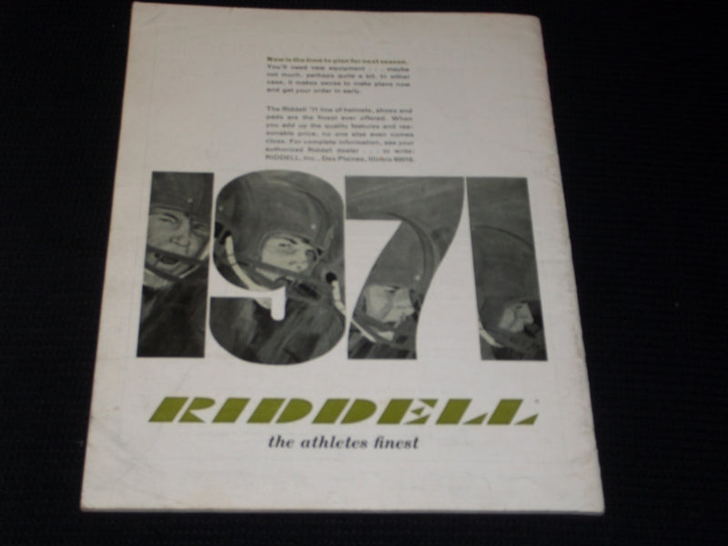 1970 DECEMBER COACH & ATHLETE MAGAZINE - ROYAL & WORSTER TEXAS - E 5798