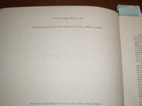 1963 MILTON'S VIEWS OF SEATS AND DEMESNES SOFTCOVER BOOK - IRELAND - K 1257