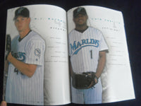 2001 FLORIDA MARLINS YEARBOOK - ST 7100