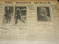 1909 MAY 20 THE BOSTON HERALD - PRESIDENT LOWELL AT HARVARD HELM - BH 401