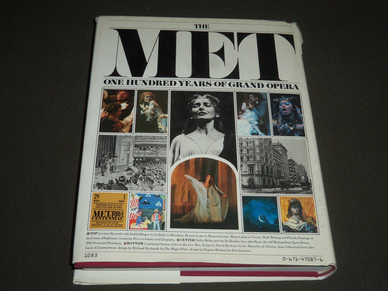 1983 THE MET BY MARTIN MAYER HARDCOVER BOOK - GREAT PHOTOS - I 771
