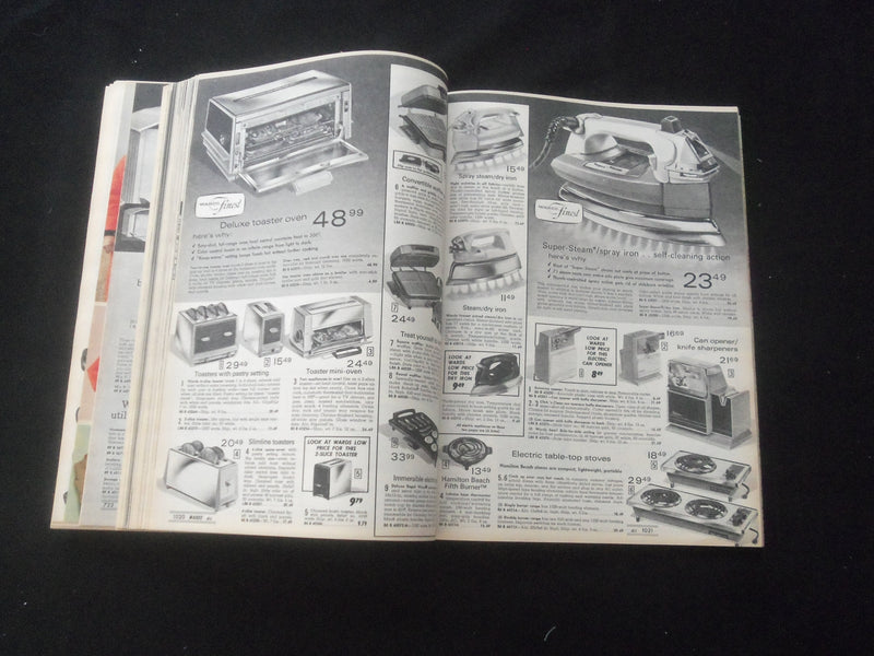 1976 FALL AND WINTER MONTGOMERY WARD CATALOG - GREAT FASHION - R 90G