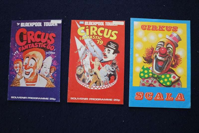 1960'S-1980'S CIRCUS PROGRAMS - SMALLER SIZE - LOT OF 28 - O 3534