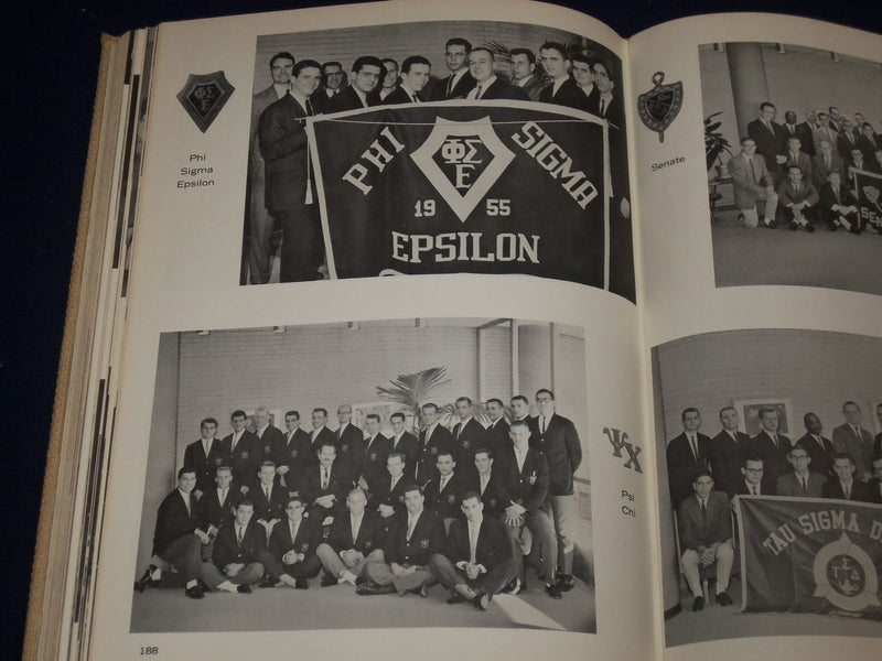 1962 LA CAMPANA MONTCLAIR STATE COLLEGE YEARBOOK - GREAT PHOTOS - YB 466