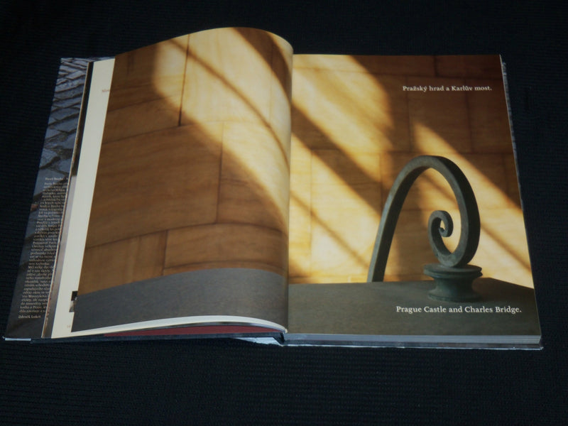 2004 PRAHA - PRAGUE HARDCOVER BOOK BY PAVEL STECHA - CZECH - R 715S