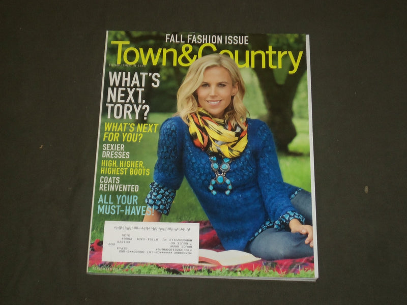2010 SEPTEMBER TOWN & COUNTRY MAGAZINE - TORY BURCH COVER - B 2357