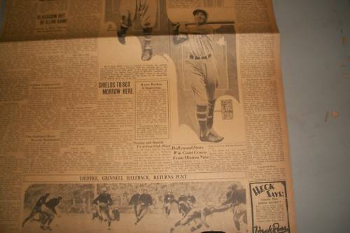 1929 OCTOBER 15 DES MOINES REGISTER NEWSPAPER PHILADELPHIA WORLD SERIES - NP 799