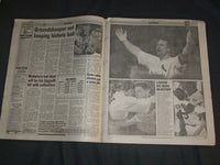 1998 SEPTEMBER 9 NEW YORK POST NEWSPAPER - MARK MCGWIRE HITS HR 62 - NP 4128