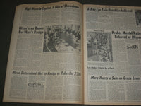 1974 AUGUST 7 NEW YORK DAILY NEWS - NIXON VOWS HE WON'T QUIT - NP 3043