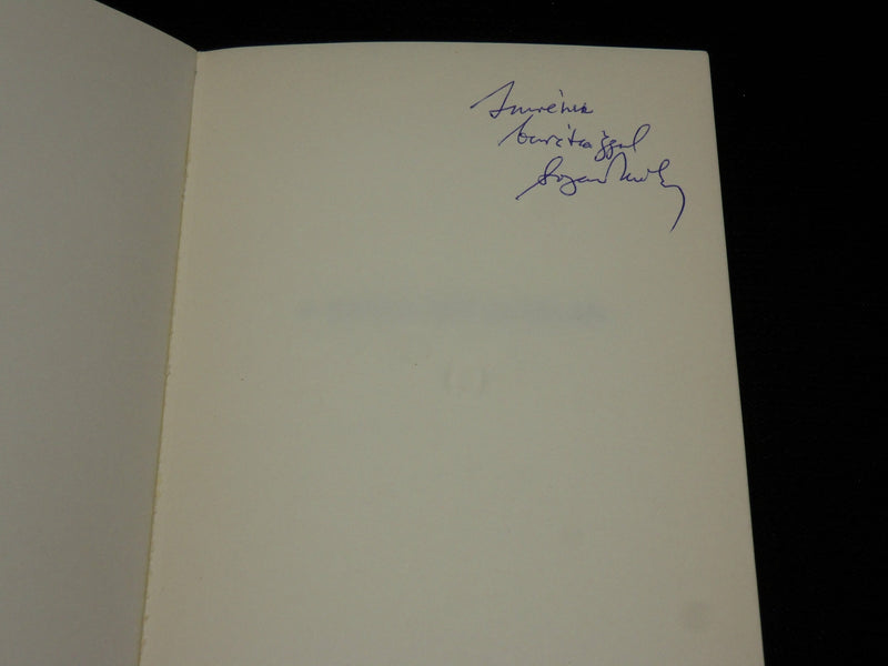 1985 A HATAR KET OLDALAN SOFTCOVER BOOK BY SIGNED SOZAN MIHALY - J 6916