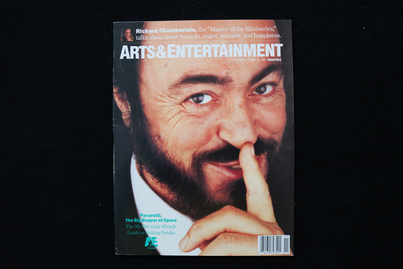 1993 NOVEMBER ARTS & ENTERTAINMENT MAGAZINE - LUCIANO PAVAROTTI COVER - E 24379