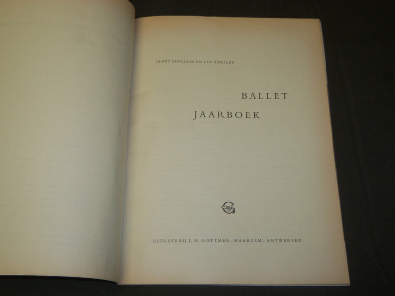 1956-1958 BALLET JAARBOEK 1 & 2 BOOK LOT OF 2 - NICE PHOTOS - DUTCH - J 5138