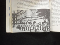 1960 LONDON - A HOLIDAY MAGAZINE TRAVEL GUIDE SOFTCOVER BOOK - J 9995