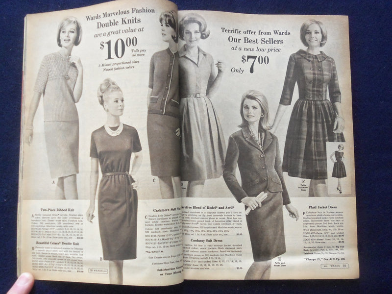 1967 WINTER MONTGOMERY WARD CATALOG - KANSAS CITY, MISSOURI - J 8476