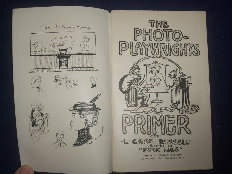 1915 THE PHOTO PLAYWRIGHTS PRIMER - L. CASE RUSSELL - J 6410