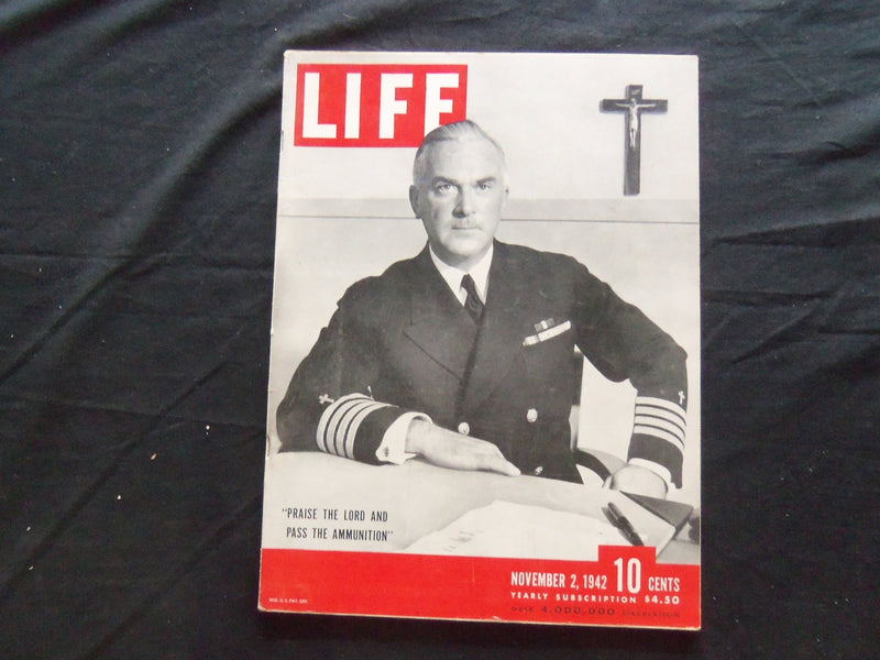 1942 NOVEMBER 2 LIFE MAGAZINE - CAPTAIN WILLIAM MCGUIRE - L 311