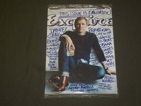 2011 AUGUST ESQUIRE MAGAZINE - DANIEL CRAIG COVER - B 1972