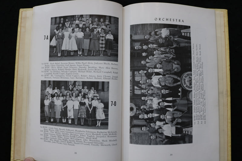 1959 WOLF JUNIOR HIGH SCHOOL YEARBOOK - EASTON, PENNSYLVANIA - YB 3495