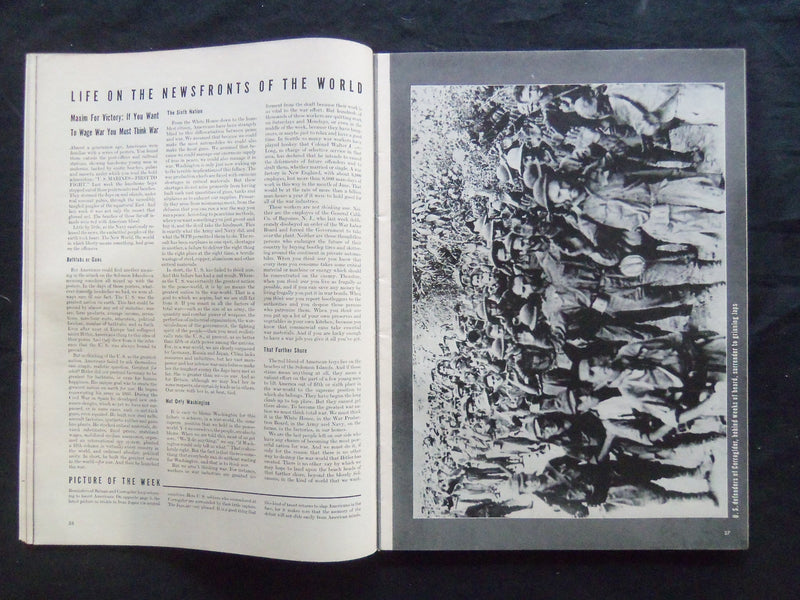 1942 AUGUST 24 LIFE MAGAZINE - JOHNNY JEEP HATS - L 301