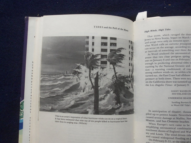 1979 TIDES AND THE PULL OF THE MOON HARDCOVER BOOK BY FRANCIS E. WYLIE - KD 8398