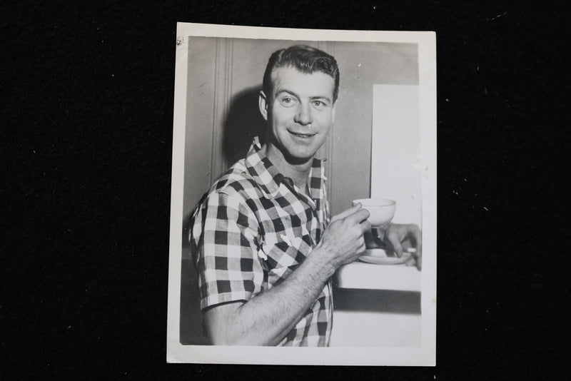 1950'S BETTY GRABLE - PERRY COMO - GENE NELSON PHOTOGRAPHS - LOT OF 3 - K 2856