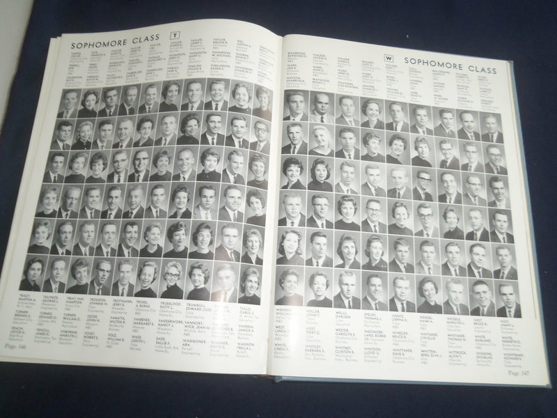 1961 REDSKIN OKLAHOMA STATE UNIVERSITY YEARBOOK - STILLWATER, OKLAHOMA - YB 2329