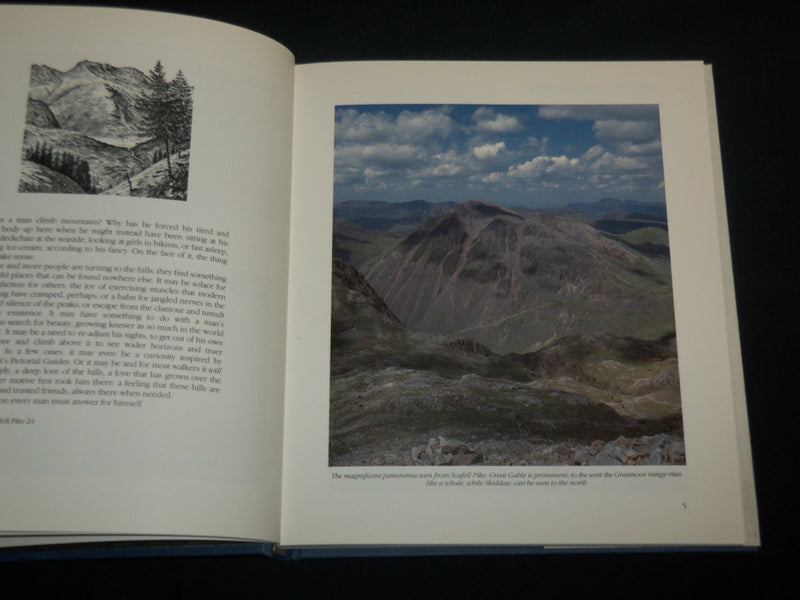 1993 WAINWRIGHT'S TOUR IN THE LAKE DISTRICT WHITSUNTIDE HARDCOVER BOOK - R 706H