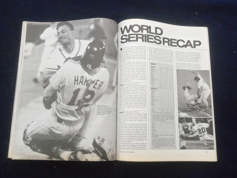 1992 STREET AND SMITH'S BASEBALL MAGAZINE - ROBERTO ALOMAR COVER - SP 1523R