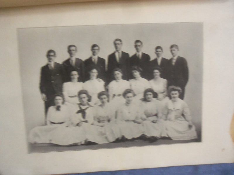 1910 ANNLS BURLINGTON HIGH SCHOOL YEARBOOK - BURLINGTON, NJ - YB 3388