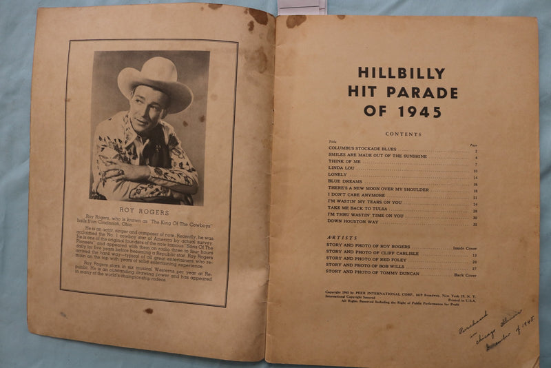 1945 HILLBILLY HIT PARADE OF 1945 SOFTCOVER BOOK - ROY ROGERS-RED FOLEY - K 3381