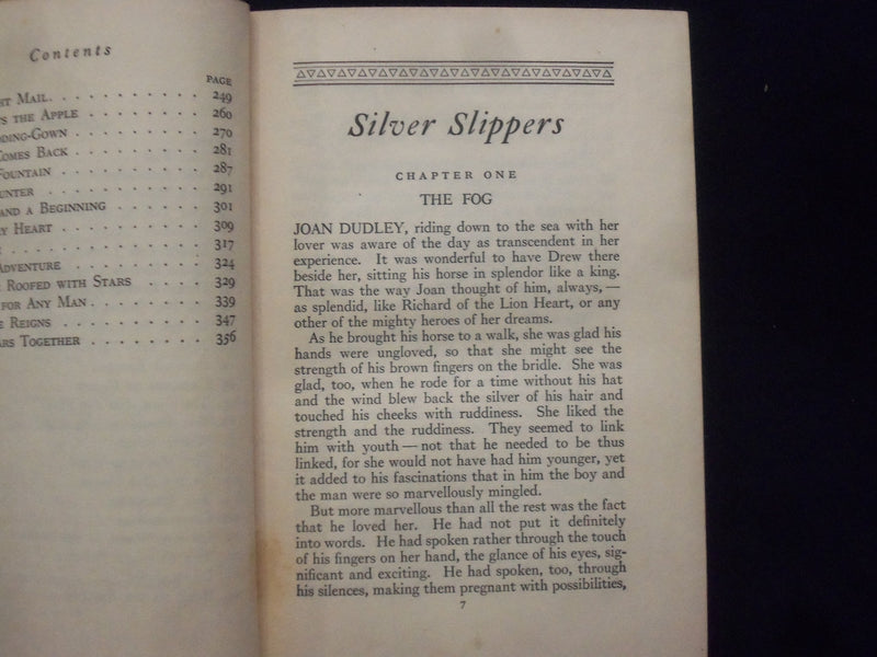 1928 SILVER SLIPPERS HARDCOVER BOOK BY TEMPLE BAILEY - KD 9036
